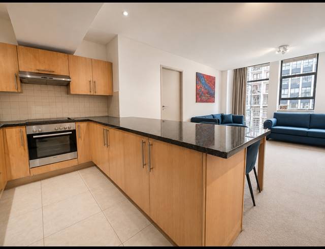 2 BEDROOM APARTMENT FOR SALE IN CAPE TOWN CITY CENTRE